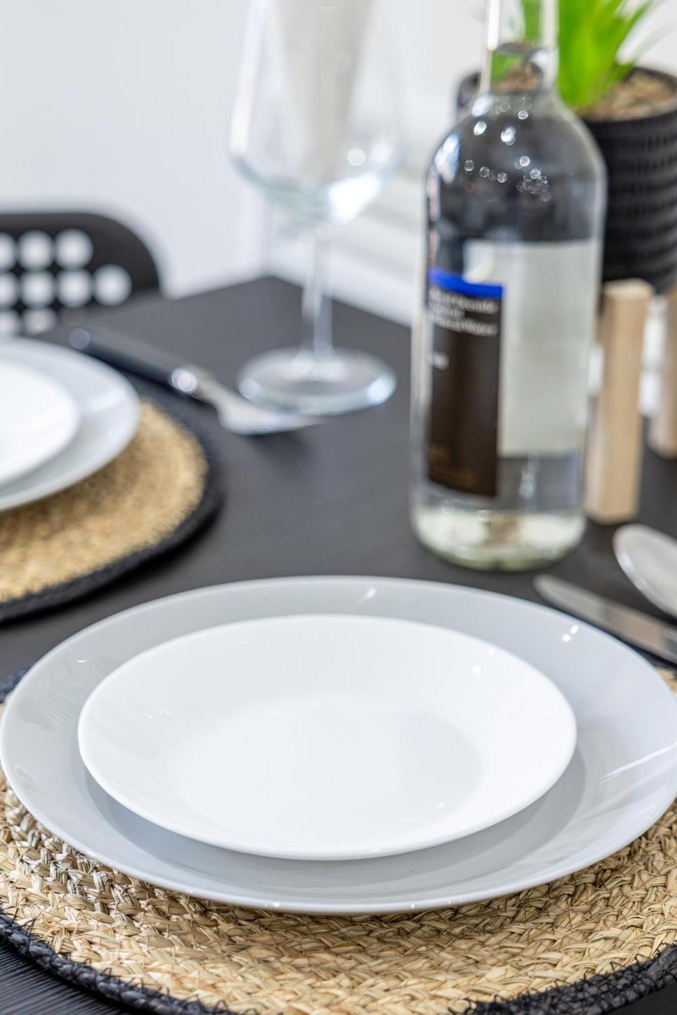 Rnm - Upgraded Business Stay For Travelling Contractors, All Amenities, Private Access Entire Place, Kitchen & Washroom, Smart Tv, Easy Access, Parking Nearby Cradley Heath Dış mekan fotoğraf